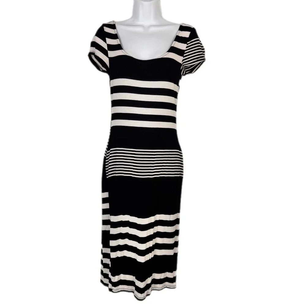 Almost Famous Striped Midi Dress Women M Black White Short Sleeve Bodycon Rayon